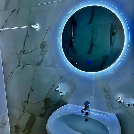 Fafa Deluxe Apartament Golem (Tirana)