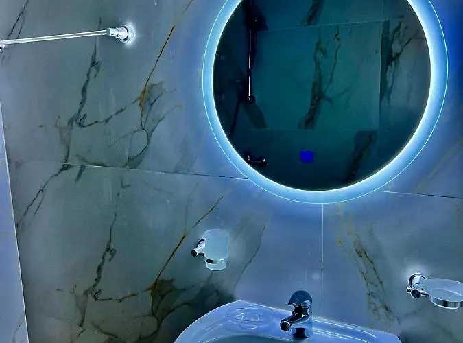 Fafa Deluxe Appartamento Golem (Tirana)